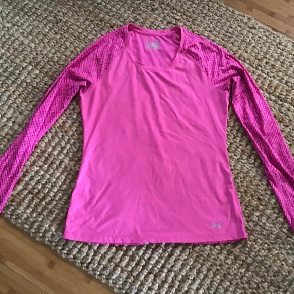 Under Armour Long Sleeve Top. -1 - Picture 1 of 4